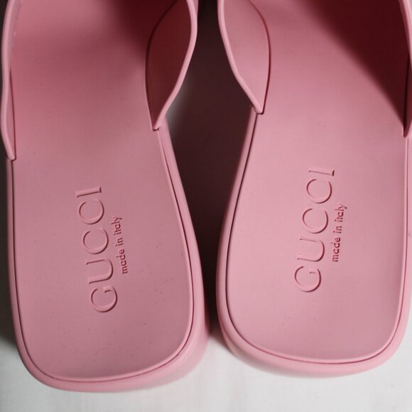 NWB Gucci Logo Rubber Clogs Mules Slip Ons Wild Rose - Picture 5 of 12